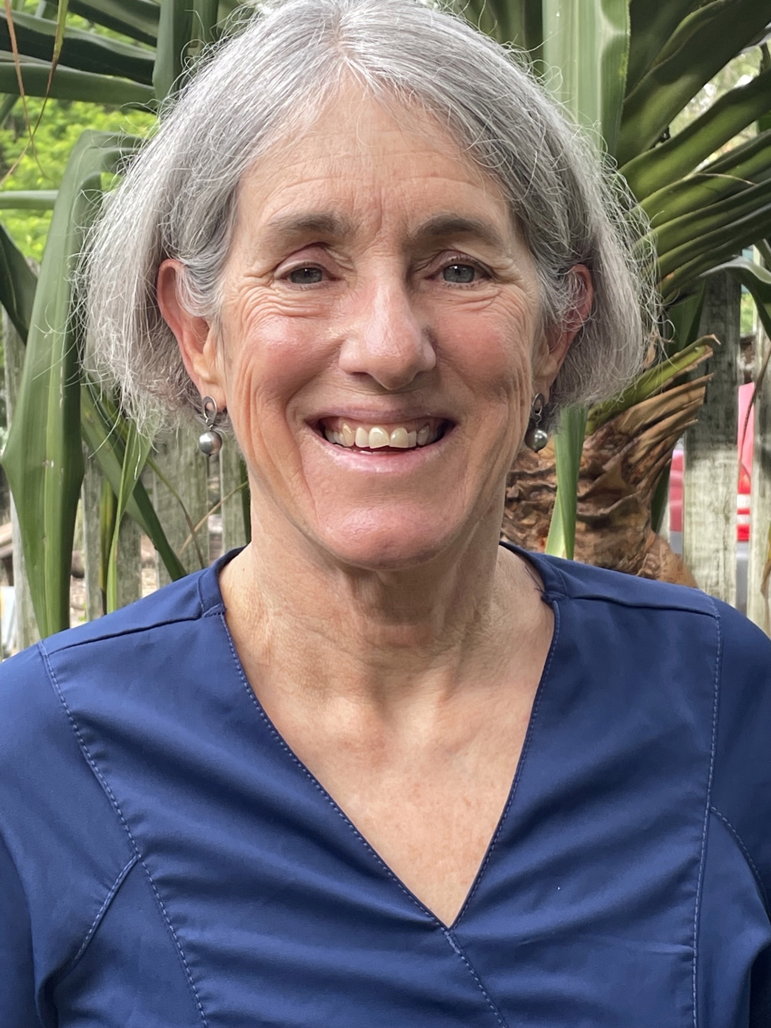Dr Genevieve Hopkins consulting with a patient